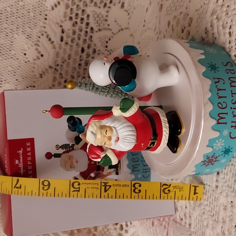 NWT NEW IN BOX Hallmark NOSTALGIC NOEL KEEPSAKE...MERRY CHRISTMAS MAKE AN OFFER